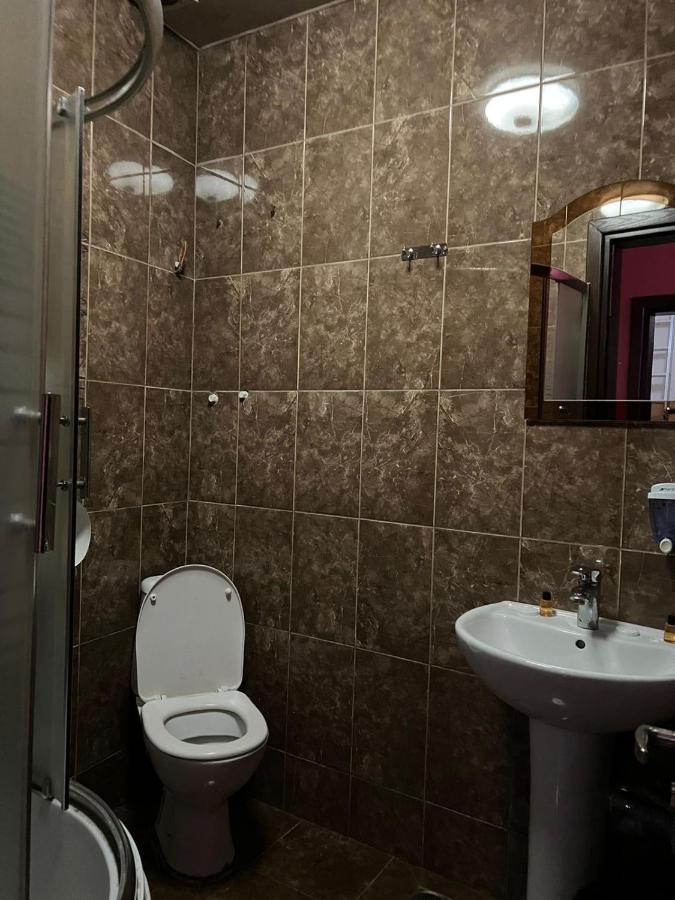 Hotel Albatros Batumi Exterior foto