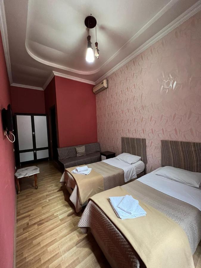 Hotel Albatros Batumi Exterior foto