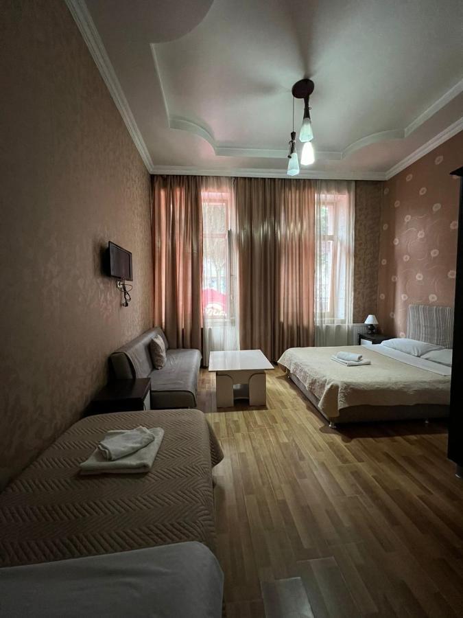 Hotel Albatros Batumi Exterior foto