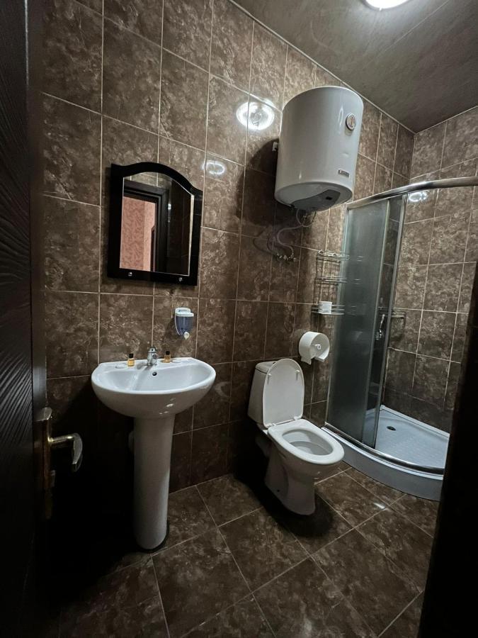 Hotel Albatros Batumi Exterior foto